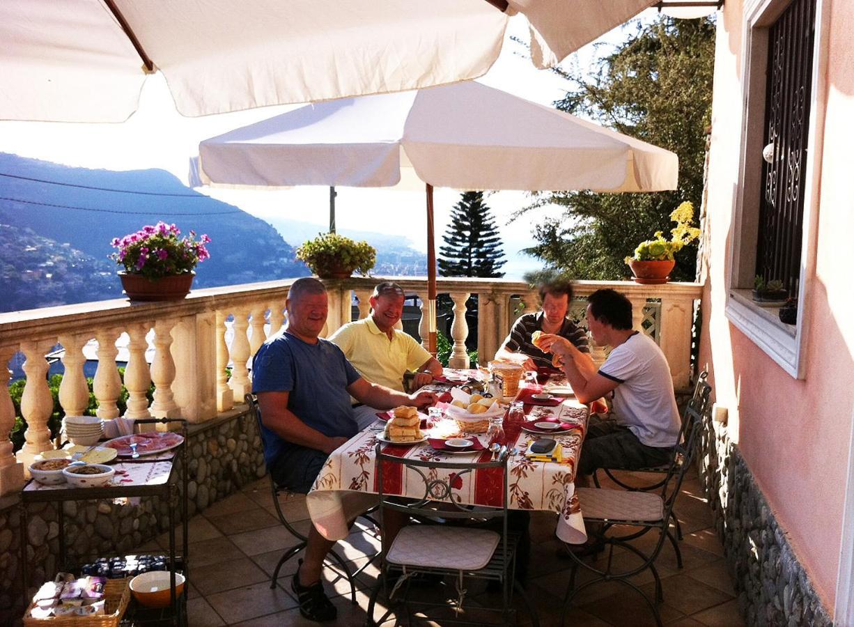 La Tana Del Tasso Ventimiglia Bed & Breakfast Exterior foto
